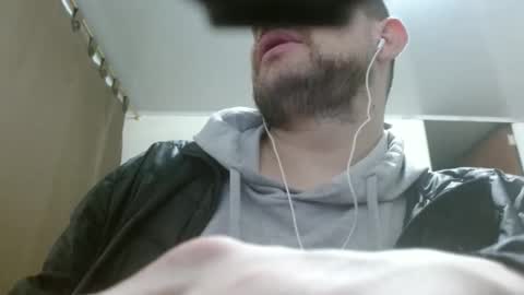 Snapshot of camiloking17 chatting on 24, 11, 2025 camilo online show from 24, 11, 2025