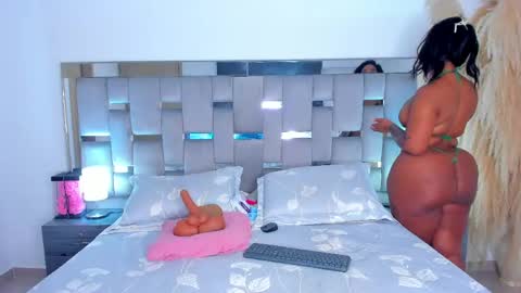 Camila online show from 13, 4, 2026