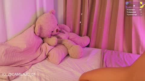 Laura Camila online show from 23, 10, 2025