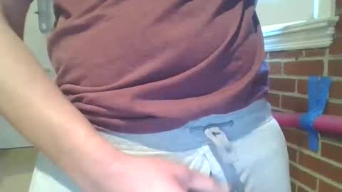 Snapshot of cammyman6900 chatting on 9, 10, 2025 cammyman6900 online show from 9, 10, 2025