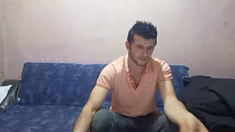 Snapshot of camshow22cm chatting on 21, 12, 2025 FREMAN online show from 21, 12, 2025