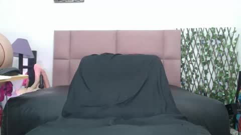 Snapshot of camturbery chatting on 16, 4, 2026 camturbery online show from 16, 4, 2026