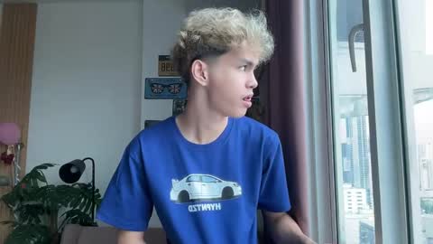 Snapshot of camwithethan chatting on 8, 3, 2026 Ethan online show from 8, 3, 2026