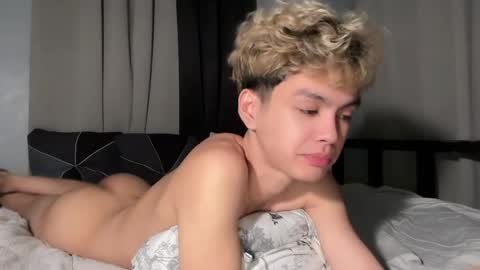 Snapshot of camwithethan chatting on 17, 4, 2026 Ethan online show from 17, 4, 2026
