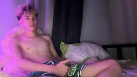 Snapshot of camwithethan chatting on 11, 5, 2026 Ethan online show from 11, 5, 2026
