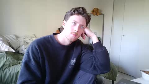 Snapshot of canadianstud18 chatting on 24, 1, 2025 Devon online show from 24, 1, 2025