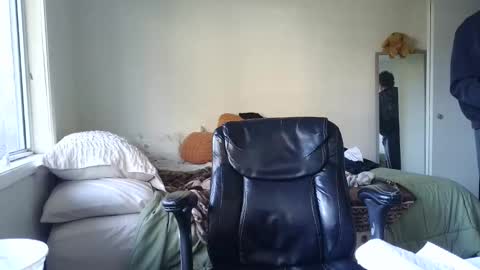 Snapshot of canadianstud18 chatting on 27, 1, 2025 Devon online show from 27, 1, 2025