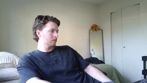 Snapshot of canadianstud18 chatting on 28, 1, 2025 Devon online show from 28, 1, 2025