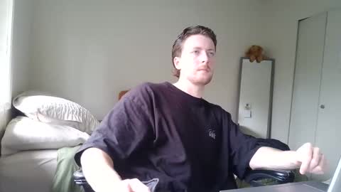 Snapshot of canadianstud18 chatting on 30, 1, 2025 Devon online show from 30, 1, 2025
