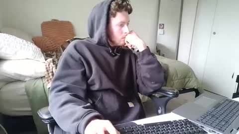 Snapshot of canadianstud18 chatting on 3, 2, 2025 Devon online show from 3, 2, 2025