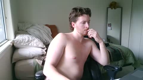 Snapshot of canadianstud18 chatting on 5, 2, 2025 Devon online show from 5, 2, 2025
