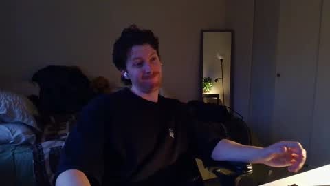 Snapshot of canadianstud18 chatting on 28, 2, 2025 Devon online show from 28, 2, 2025