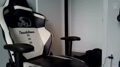 Devon online show from 3, 6, 2026