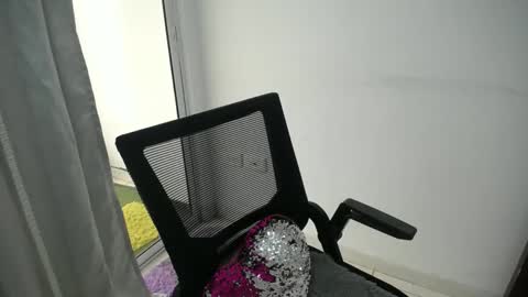 Snapshot of candacesxhot chatting on 12, 3, 2025 cumorsmooke online show from 12, 3, 2025