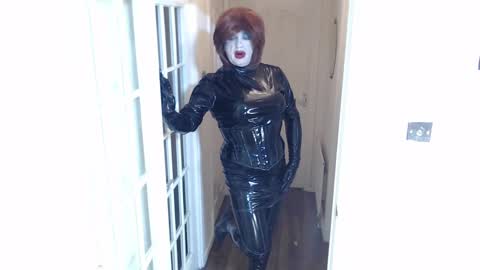 candi smokes online show from 2, 1, 2025