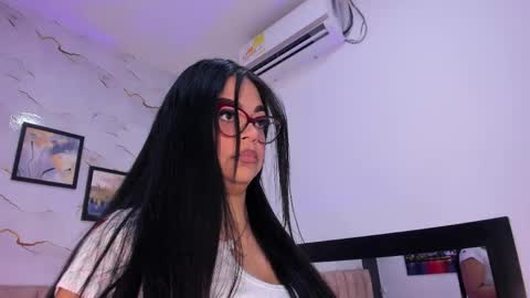 CANDICE WAYNE online show from 27, 5, 2026