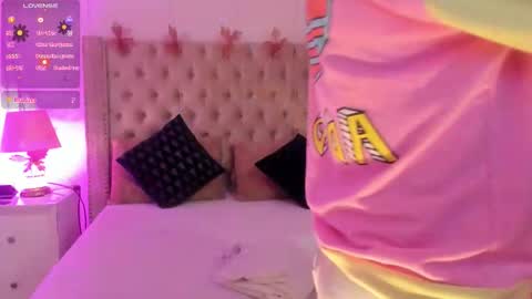 Candie  online show from 25, 2, 2026