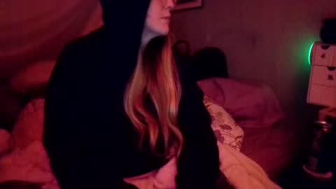 Snapshot of candismiths chatting on 2, 12, 2025 Candi online show from 2, 12, 2025