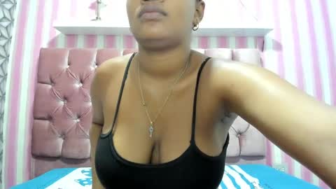 Snapshot of candy_ebony18_ chatting on 2, 10, 2025 candy_ebony18_ online show from 2, 10, 2025