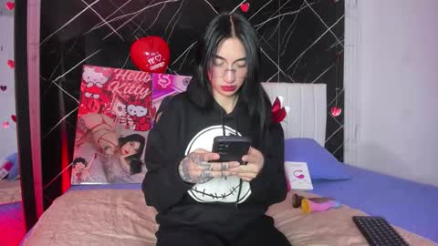 Leila  online show from 15, 2, 2026