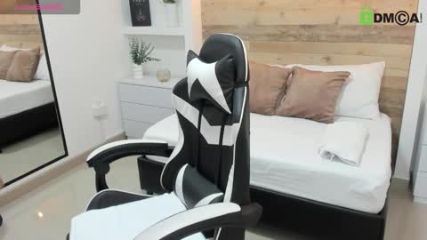 CANDY online show from 8, 11, 2025