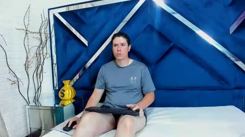 candyandsteven online show from 11, 9, 2025