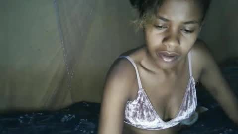 Snapshot of candybrown001 chatting on 6, 10, 2025 candybrown001 online show from 6, 10, 2025