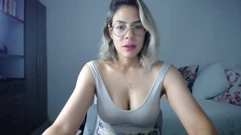 Candy Dowson online show from 4, 6, 2026