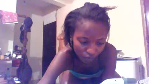 Snapshot of candyfloss2000 chatting on 19, 11, 2025 candyfloss2000 online show from 19, 11, 2025