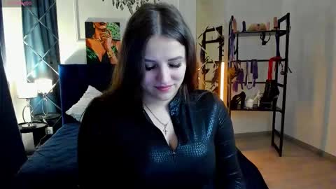 Sofia online show from 5, 11, 2025