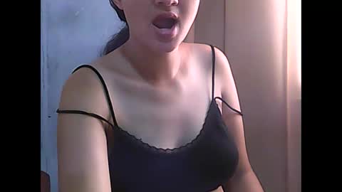 Snapshot of candylovesex2300 chatting on 25, 12, 2024 candylovesex2300 online show from 25, 12, 2024