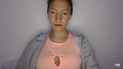 candymilfff online show from 17, 12, 2024