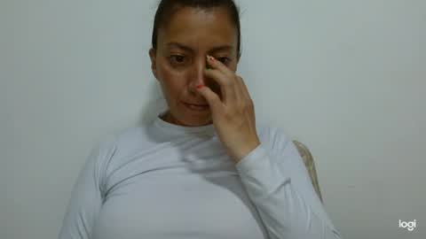 Snapshot of candymilfff chatting on 29, 6, 2026 candymilfff online show from 29, 6, 2026