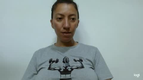 Snapshot of candymilfff chatting on 1, 7, 2026 candymilfff online show from 1, 7, 2026