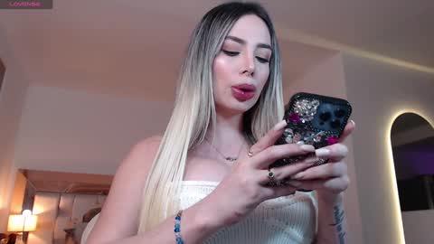 Snapshot of candyshe chatting on 10, 1, 2025 Shenoa Jimenez online show from 10, 1, 2025