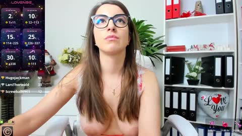 Candy  My pleasure its in  your hands online show from 23, 12, 2024