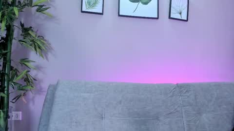 Isabella online show from 14, 2, 2025