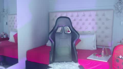 Candy Ebony online show from 2, 12, 2025