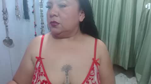 Snapshot of canelacollins chatting on 3, 11, 2025 CanelaCollins online show from 3, 11, 2025