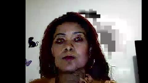 Snapshot of canelalovee chatting on 9, 10, 2025 CANELA online show from 9, 10, 2025
