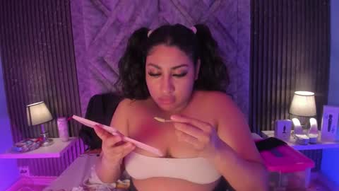 GABRIELA LOPEZ online show from 5, 12, 2025