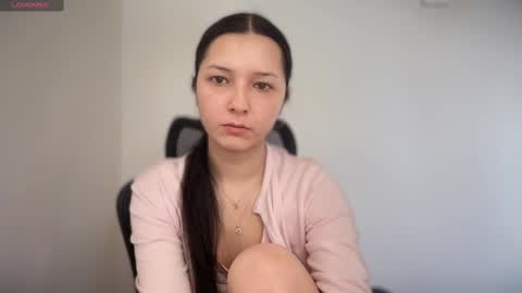 Snapshot of cappuccinokiss chatting on 4, 3, 2025 Emma online show from 4, 3, 2025