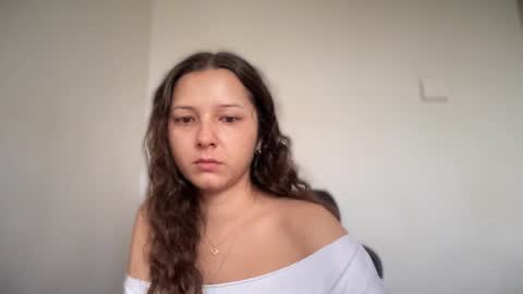 Snapshot of cappuccinokiss chatting on 29, 9, 2025 Emma online show from 29, 9, 2025