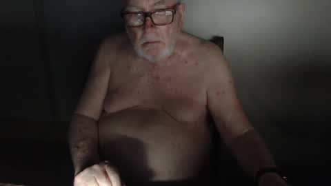 Snapshot of capt5105 chatting on 22, 2, 2025 capt5105 online show from 22, 2, 2025