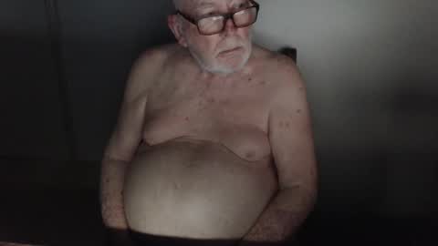 Snapshot of capt5105 chatting on 22, 2, 2025 capt5105 online show from 22, 2, 2025