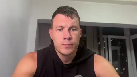 Snapshot of capt_oliver chatting on 20, 6, 2026 follow my twitter online show from 20, 6, 2026