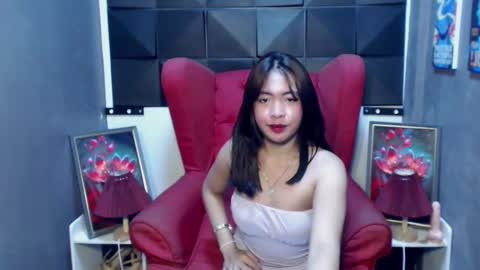 Snapshot of captivatingyumi chatting on 10, 2, 2025 Yumi Aera online show from 10, 2, 2025