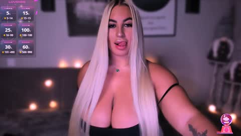 Snapshot of cara__harris chatting on 2, 1, 2025 . . online show from 2, 1, 2025
