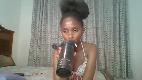 Snapshot of carababey chatting on 3, 3, 2025 carababey online show from 3, 3, 2025