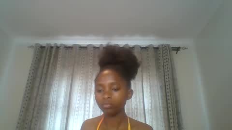 Snapshot of carababey chatting on 4, 3, 2025 carababey online show from 4, 3, 2025